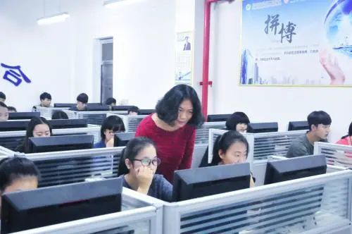 普通中专电子商务专业